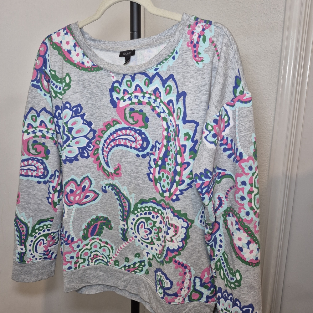 Patterned Gray Top
